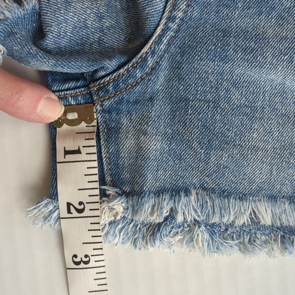 AEO Distressed Tom Girl Shortie Ripped Distressed Frayed Jean Shorts 2 Blue - Picture 15 of 15